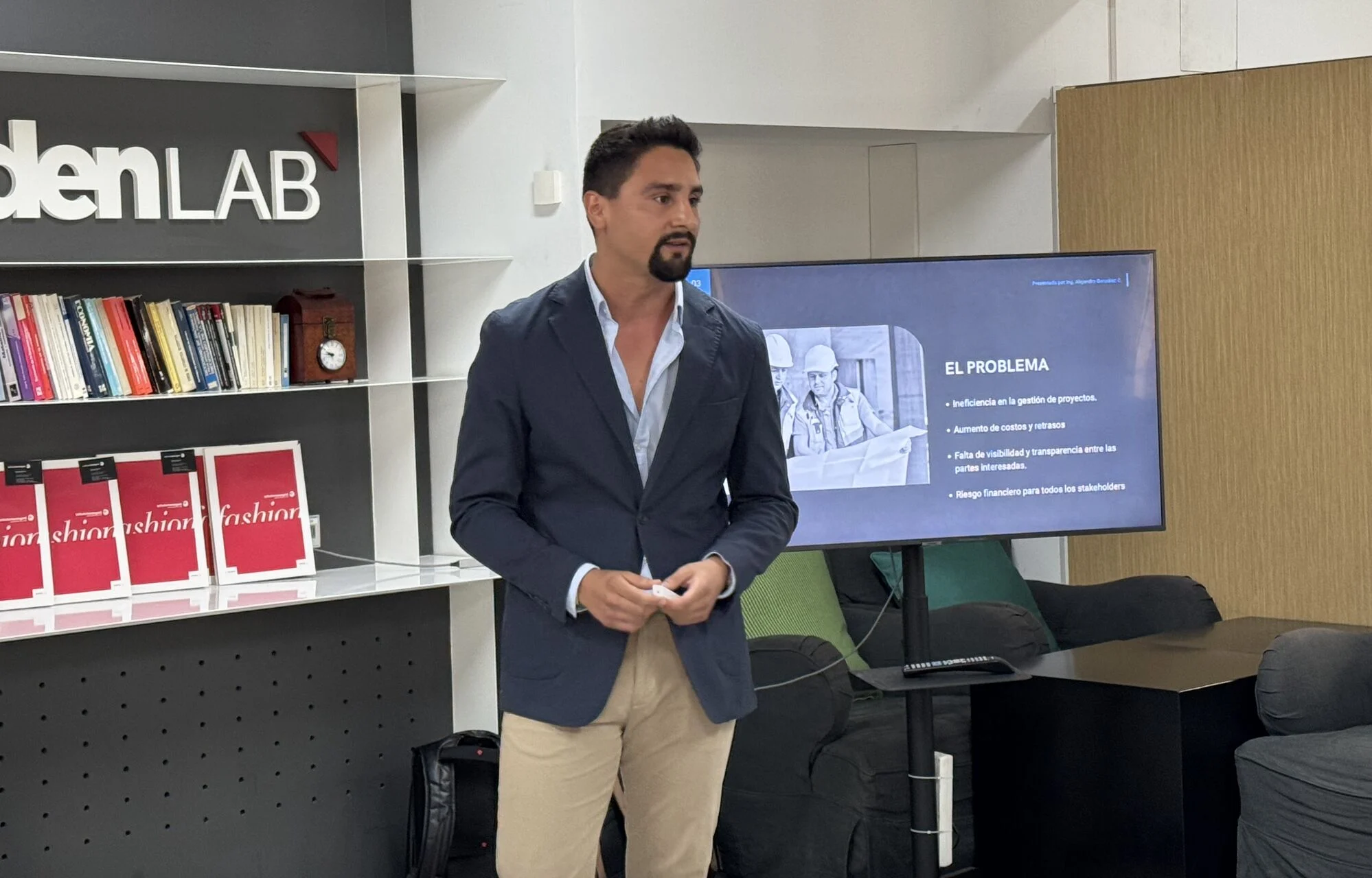 Demo Day: Alejandro González presentando su proyecto Dinamo.
