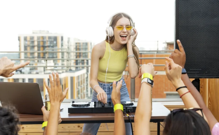 Listening parties: La nueva tendencia de los eventos musicales