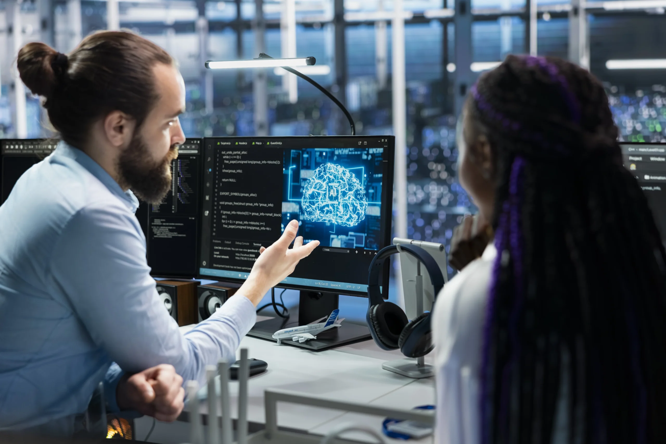 Data Center Programmers Collaborating Working Neural Networks Ai Databases (2)
